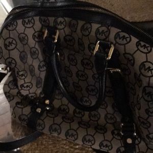 Shoes and purses RESERVE TRADE 🎂🤣RESERVE TRADE